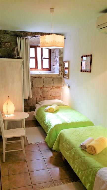 Authentic Mediterranean Apartment Σπλιτ Εξωτερικό φωτογραφία